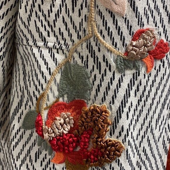 Chico’s Artisan Embroidered Applique Jacket - Picture 4 of 9